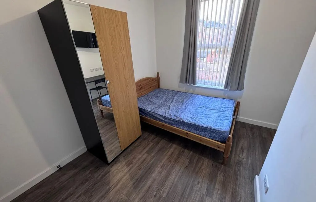 4 bedroom house share for rent