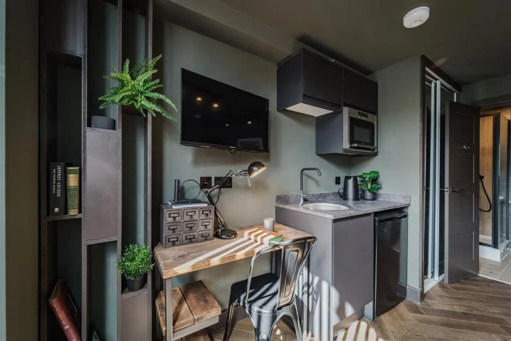 1 bedroom house share for rent