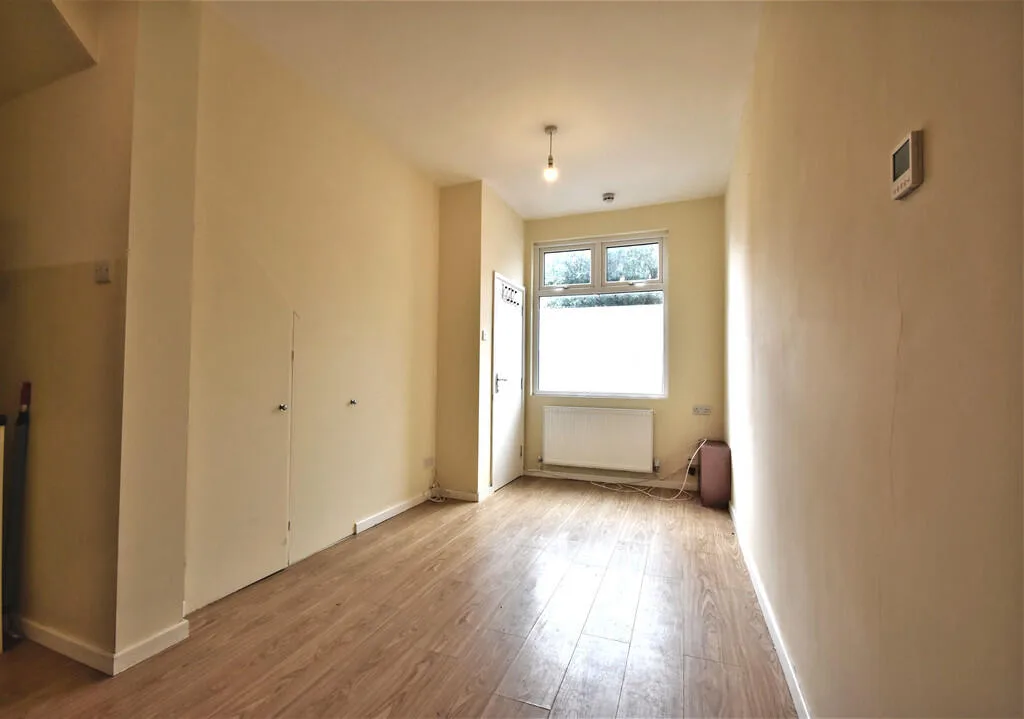 1 bedroom ground floor flat for rent