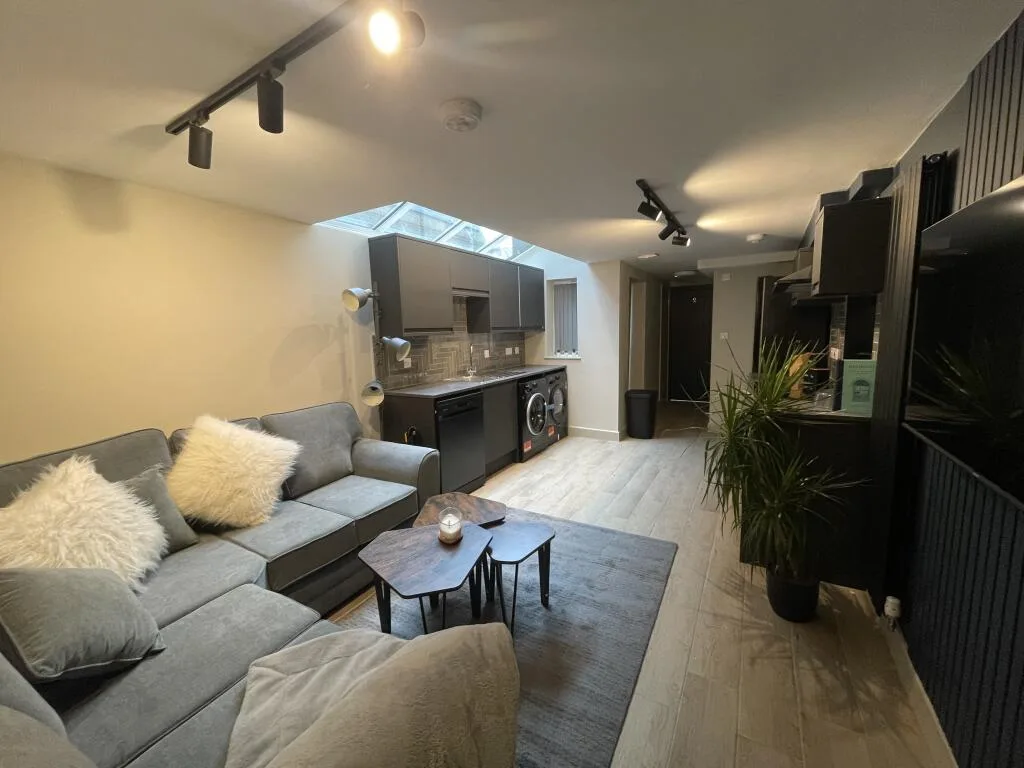 1 bedroom house for rent