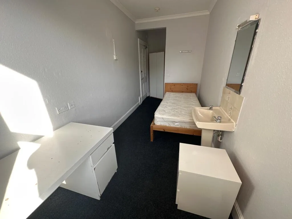 1 bedroom detached house for rent