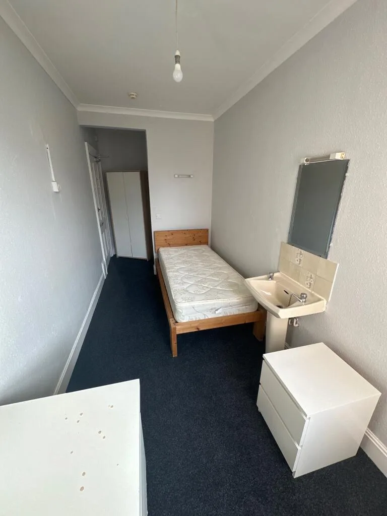 1 bedroom detached house for rent