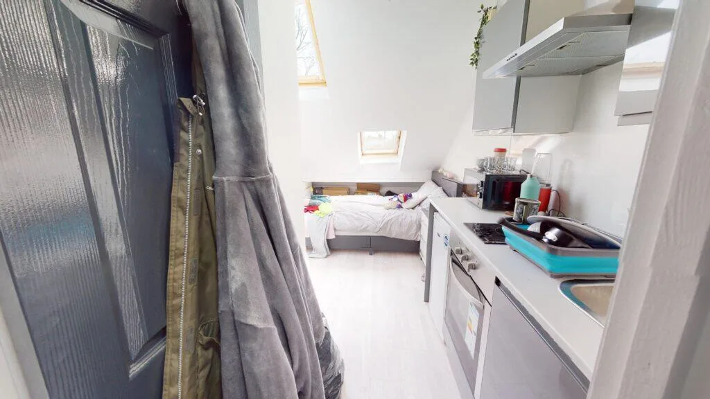 Studio flat for rent