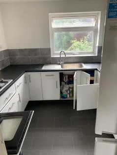 4 bedroom semi-detached house for rent