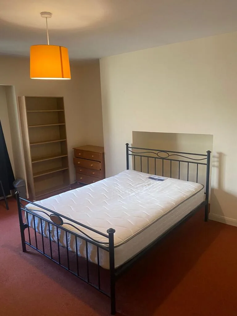 6 bedroom house share for rent