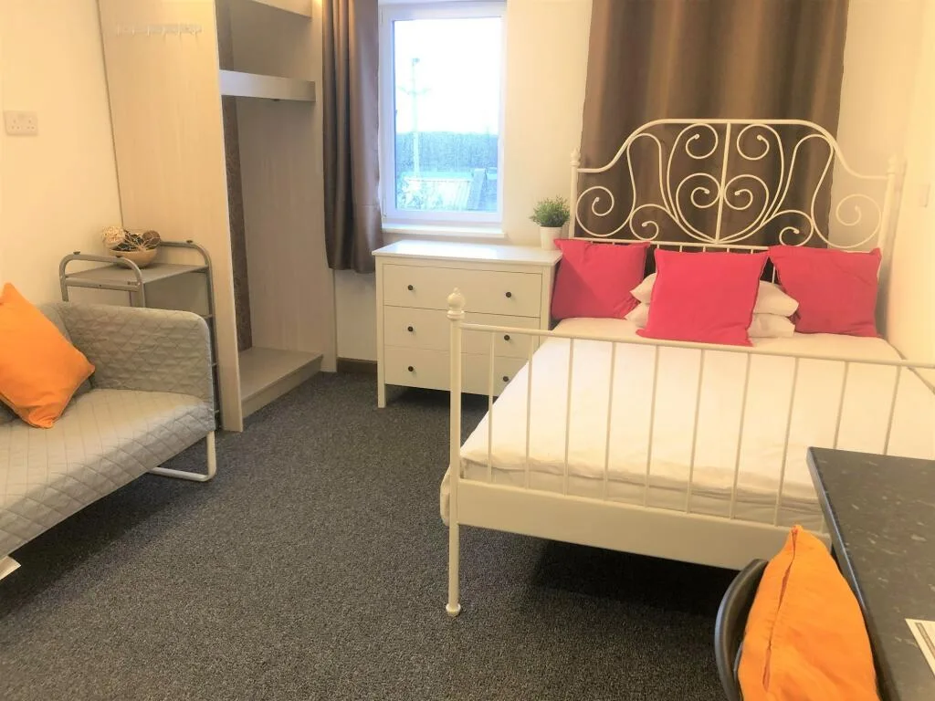 Studio flat for rent