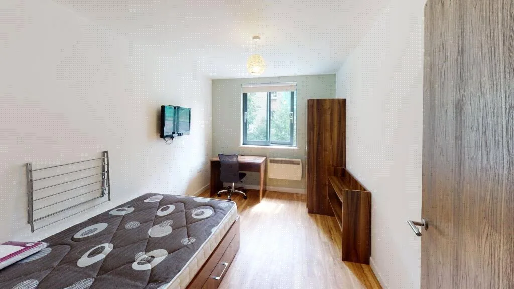6 bedroom apartment for rent