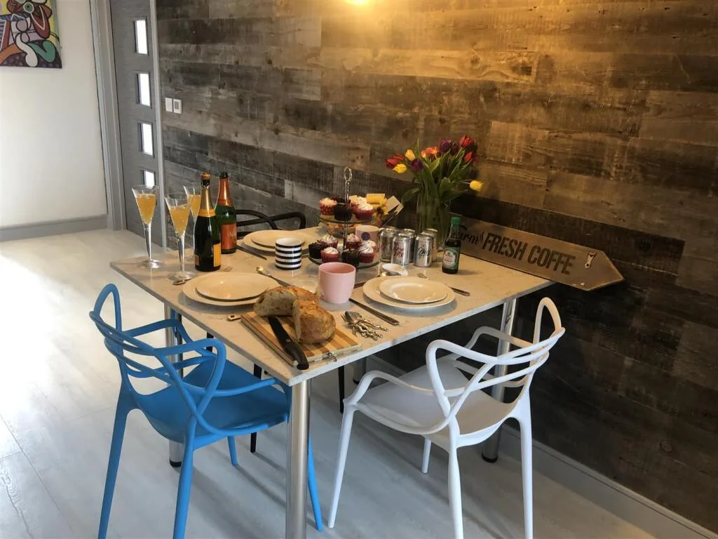 1 bedroom house share for rent