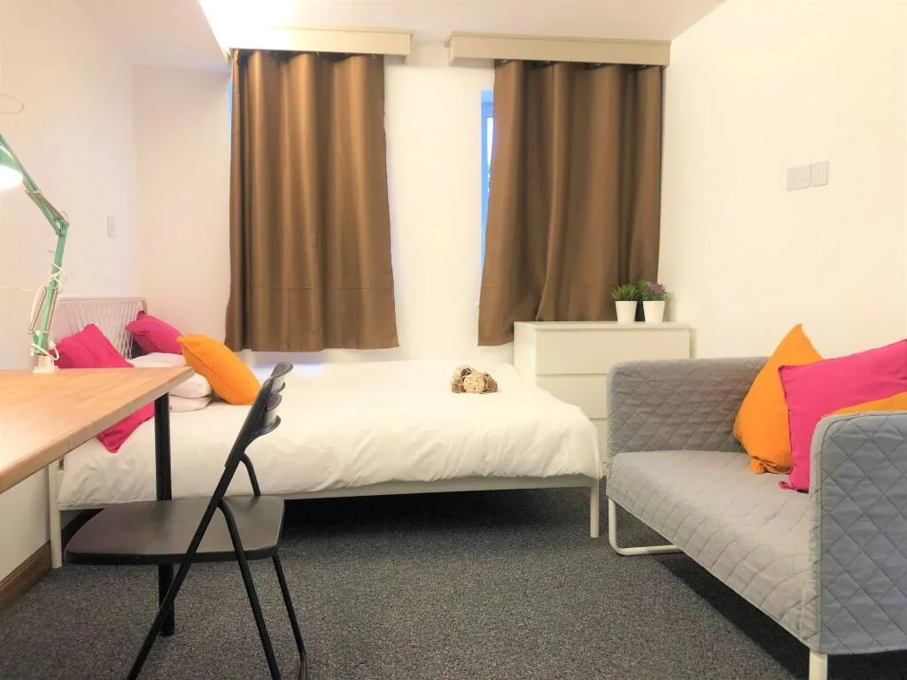 Studio flat for rent