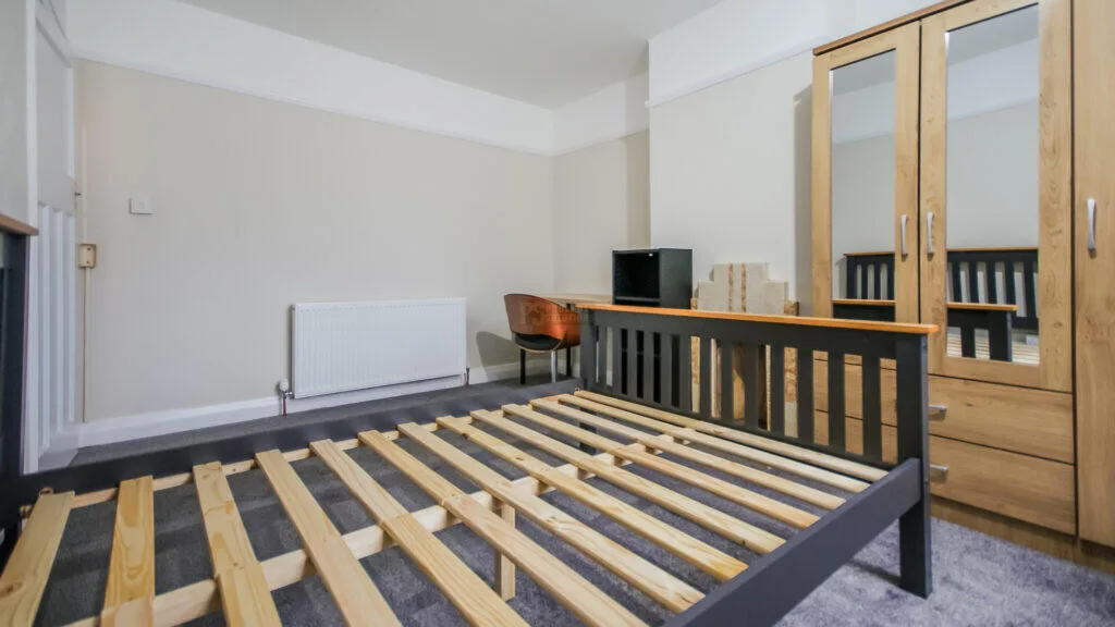 2 bedroom semi-detached house for rent