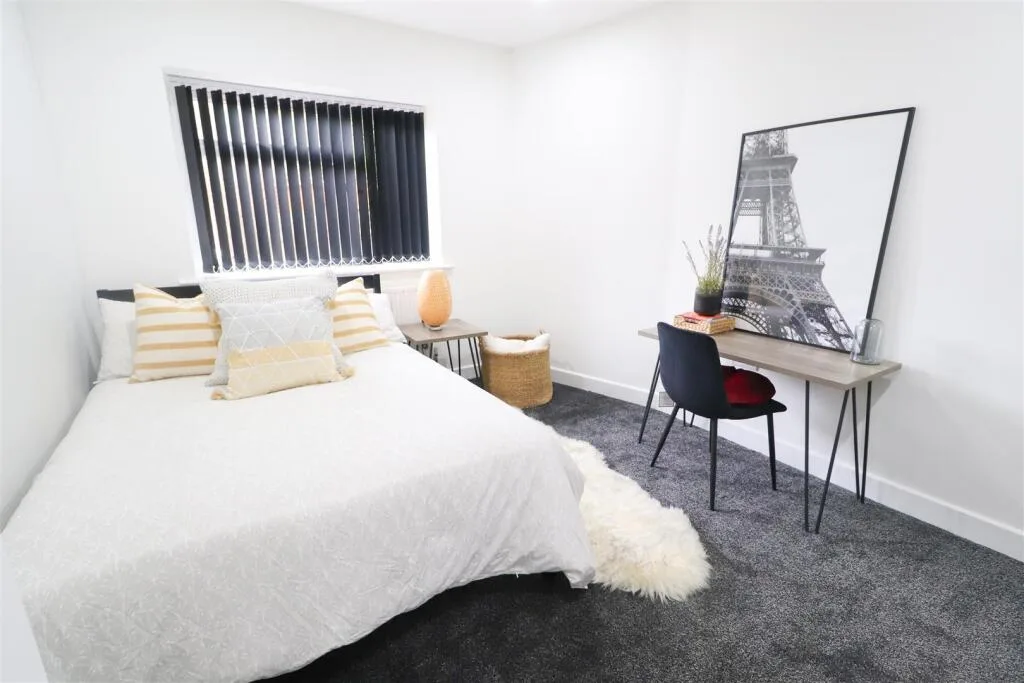 1 bedroom house share for rent