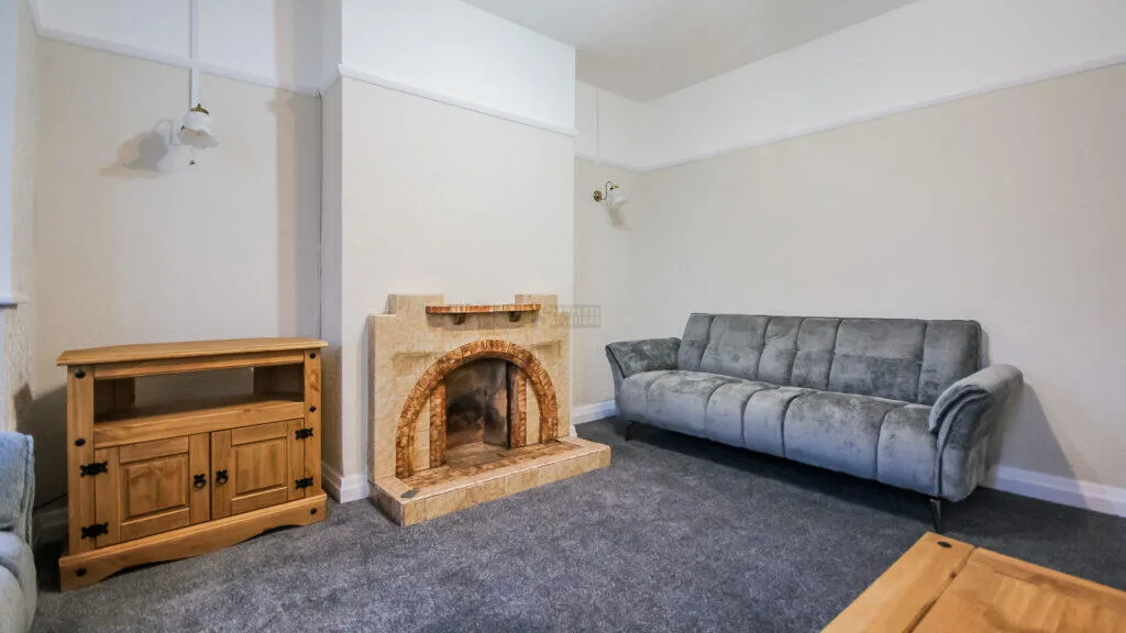 2 bedroom semi-detached house for rent