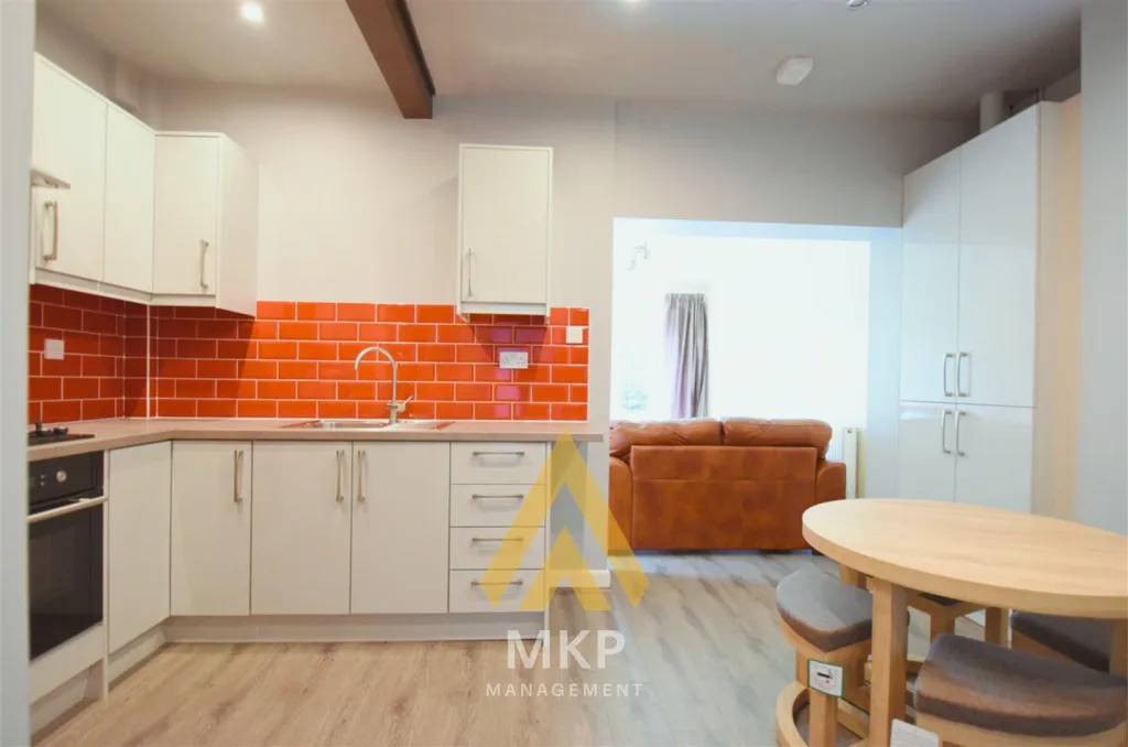4 bedroom terraced house for rent