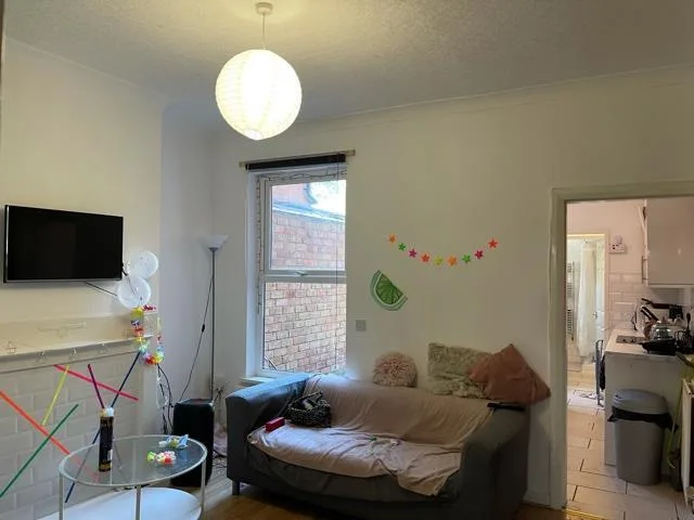 4 bedroom terraced house for rent