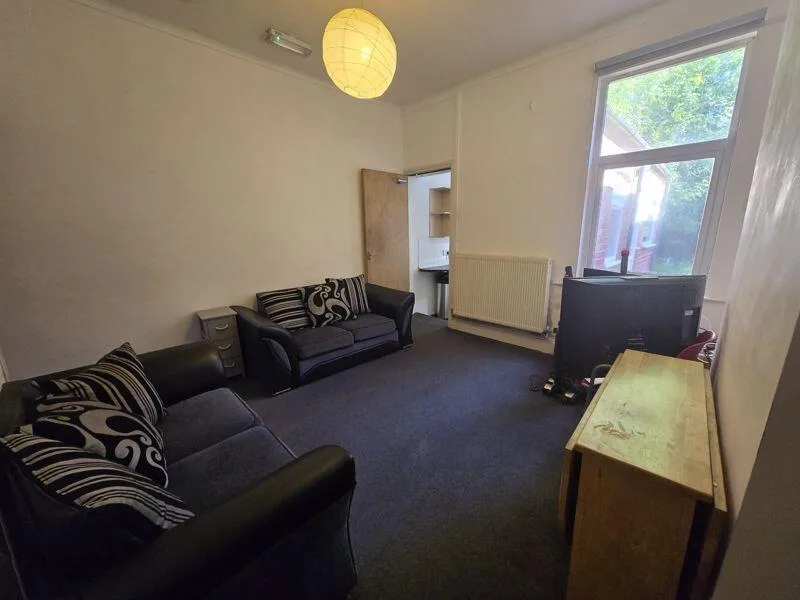 4 bedroom terraced house for rent