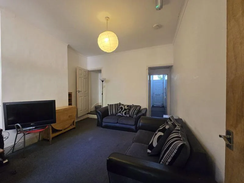 4 bedroom terraced house for rent