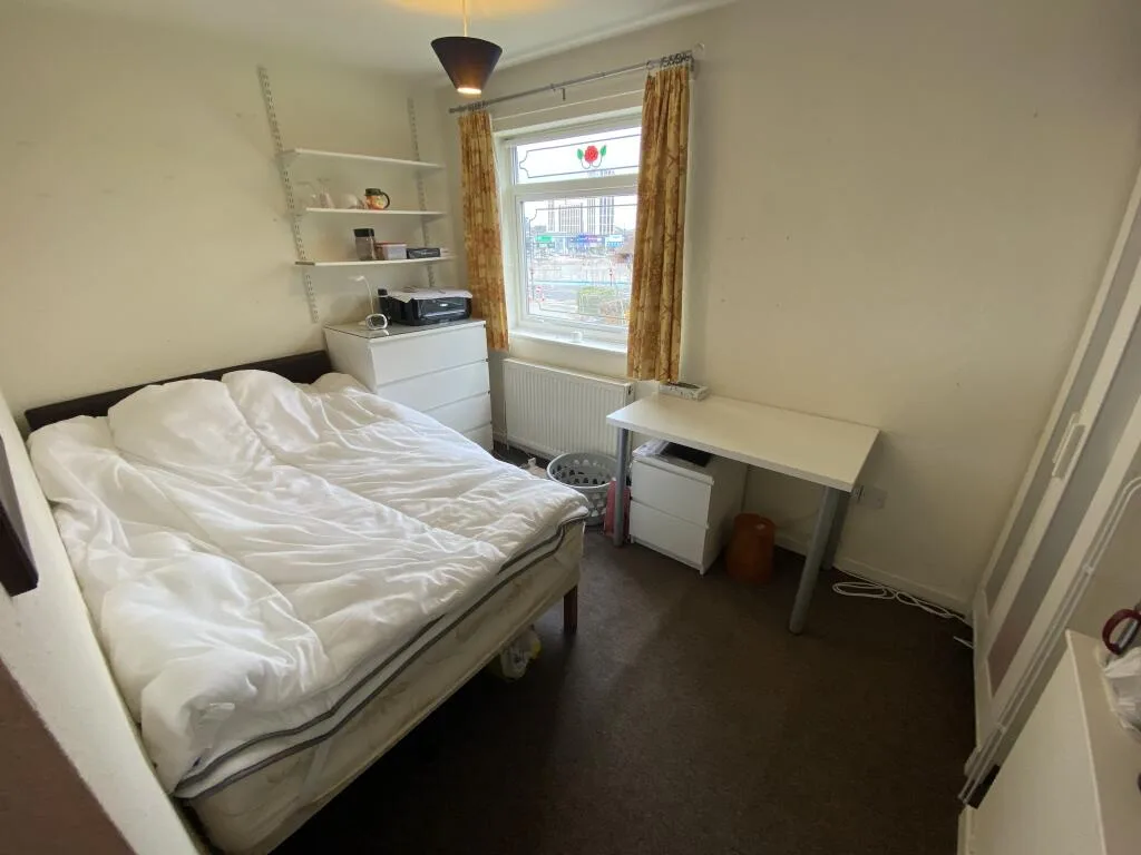 5 bedroom house for rent