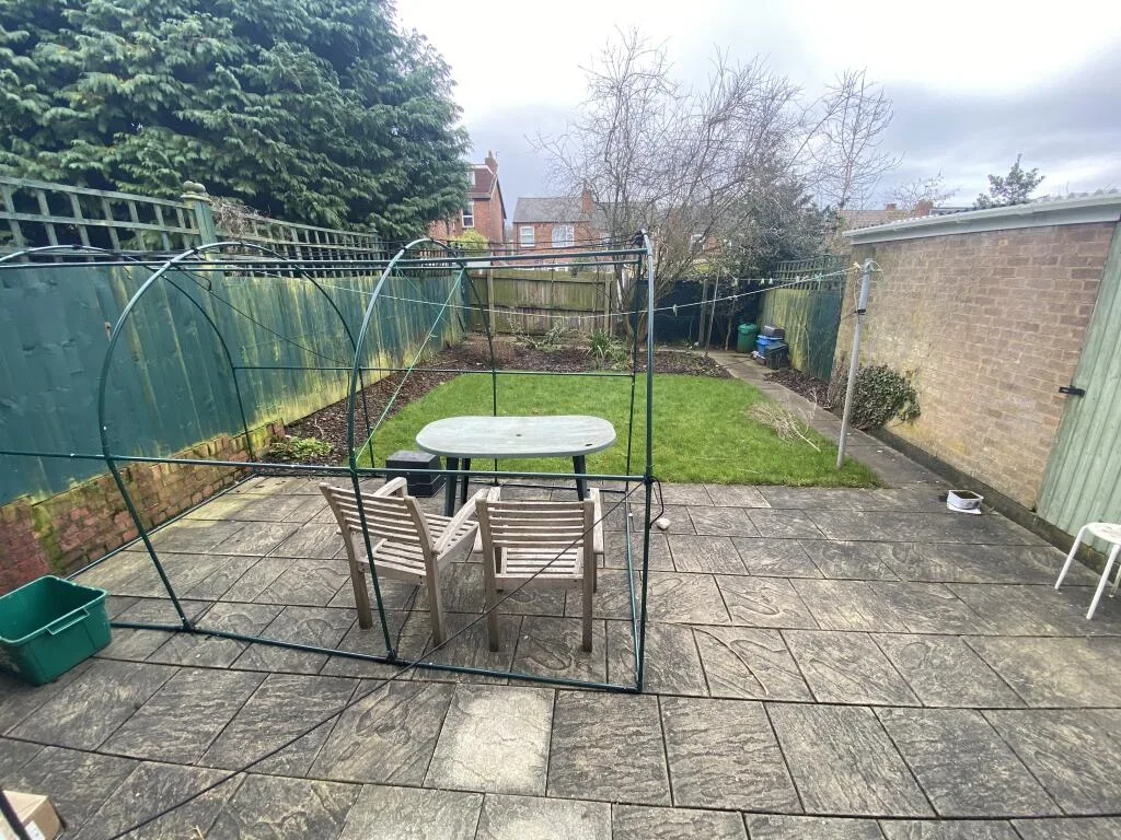 5 bedroom house for rent