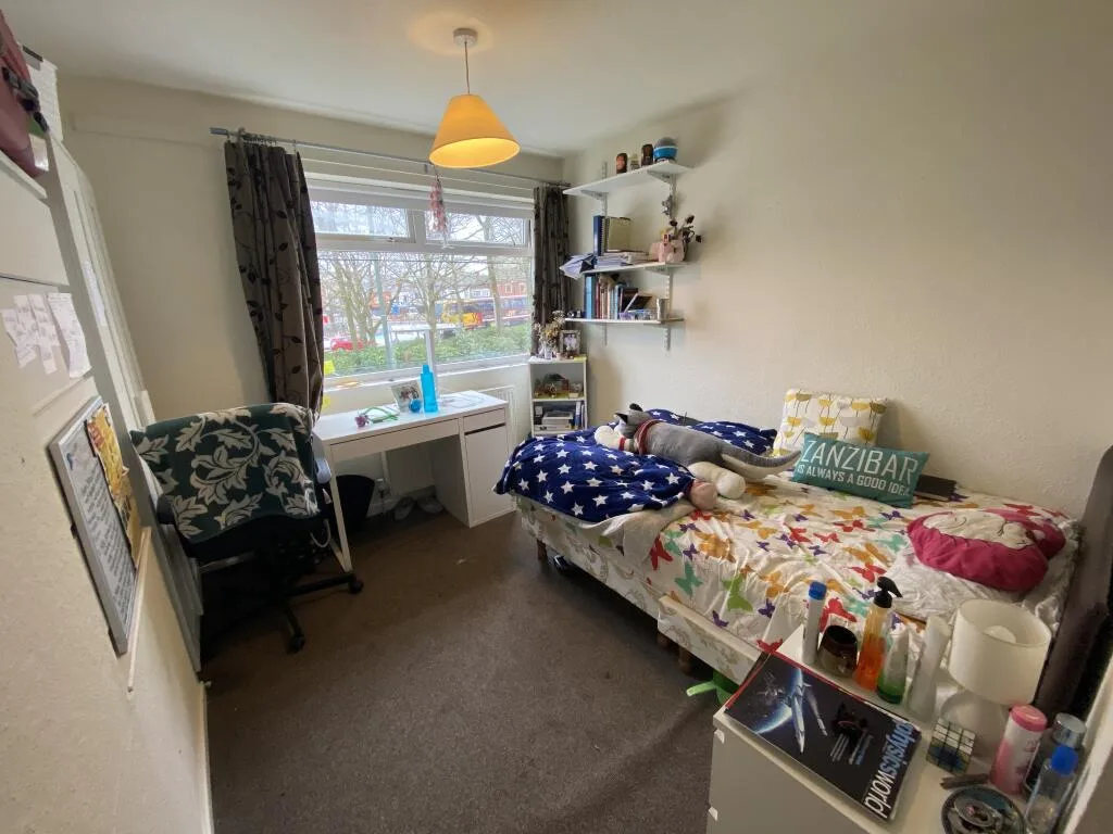 5 bedroom house for rent