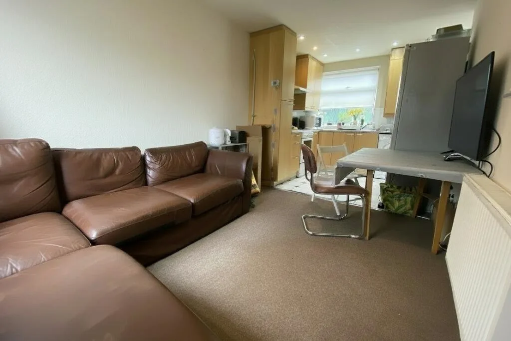 5 bedroom house for rent