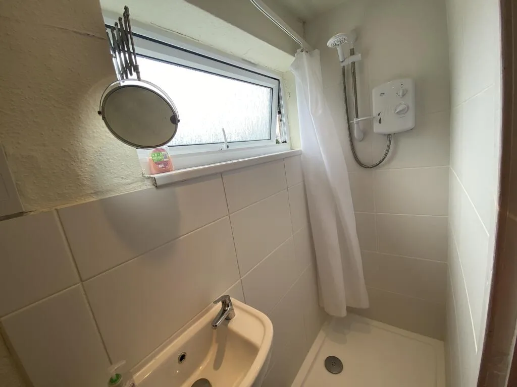 5 bedroom house for rent