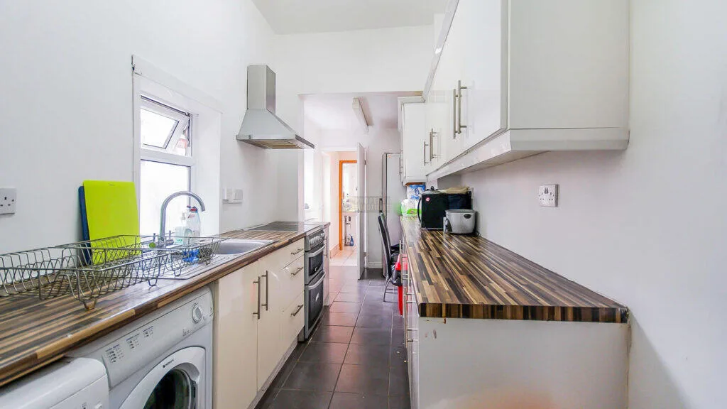 4 bedroom terraced house for rent