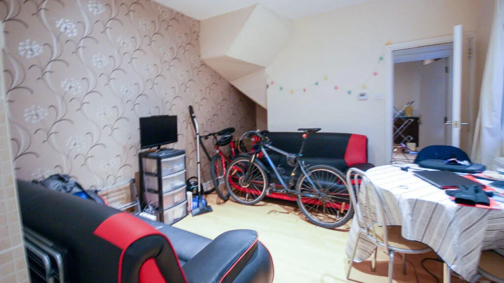 5 bedroom terraced house for rent
