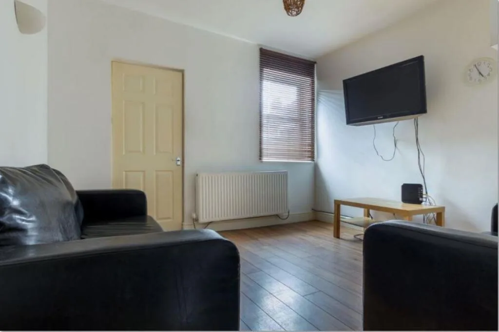 4 bedroom terraced house for rent