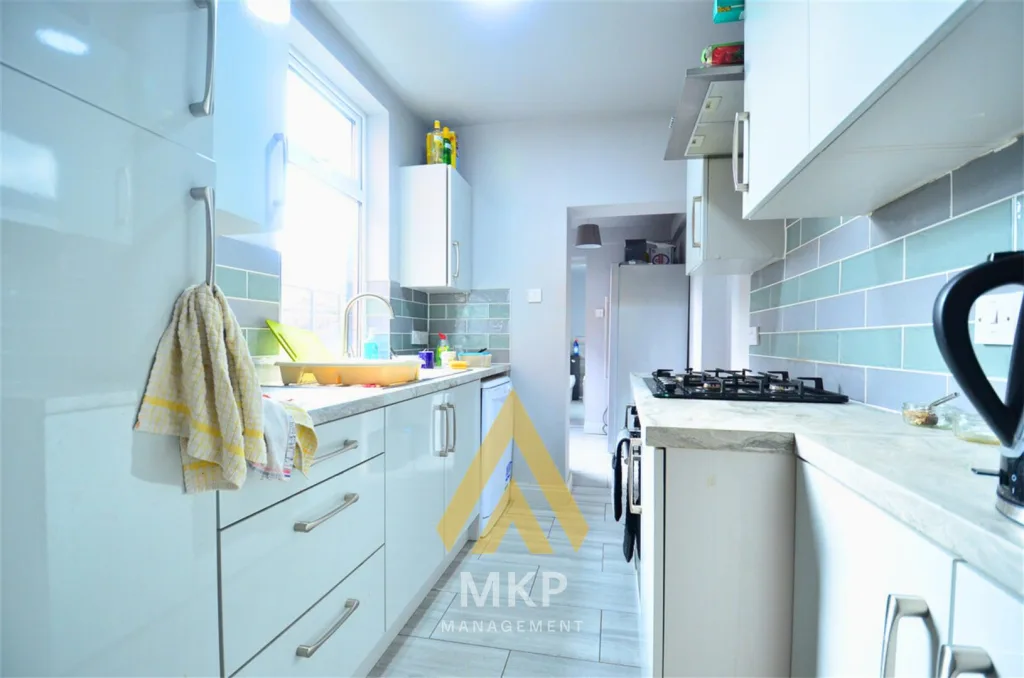 4 bedroom terraced house for rent
