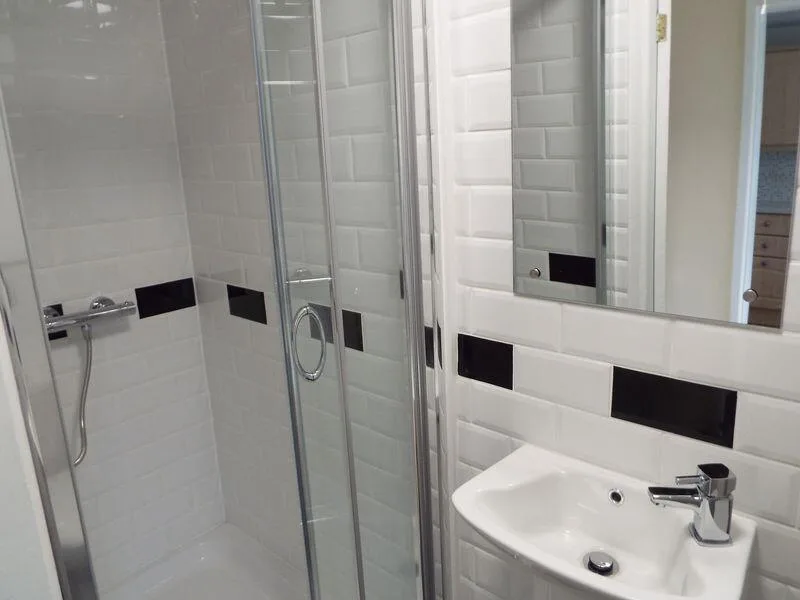 5 bedroom terraced house for rent