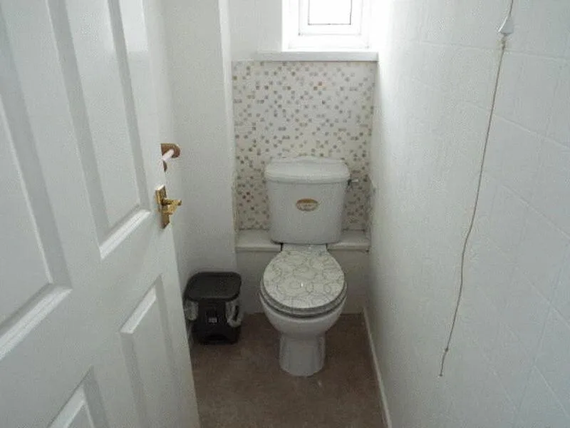 5 bedroom terraced house for rent