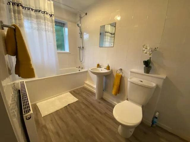 5 bedroom house for rent