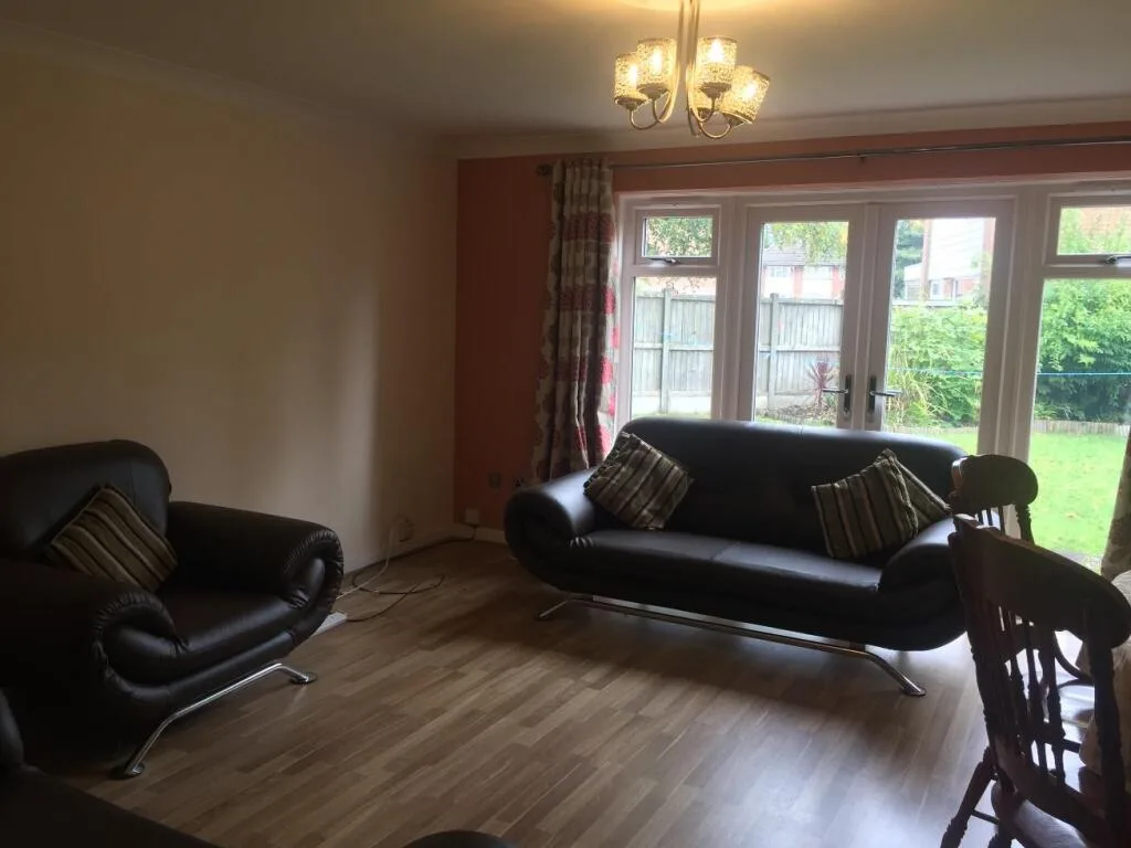 3 bedroom detached house for rent