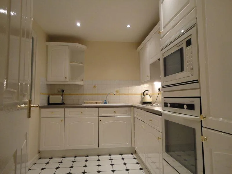 2 bedroom ground floor flat for rent