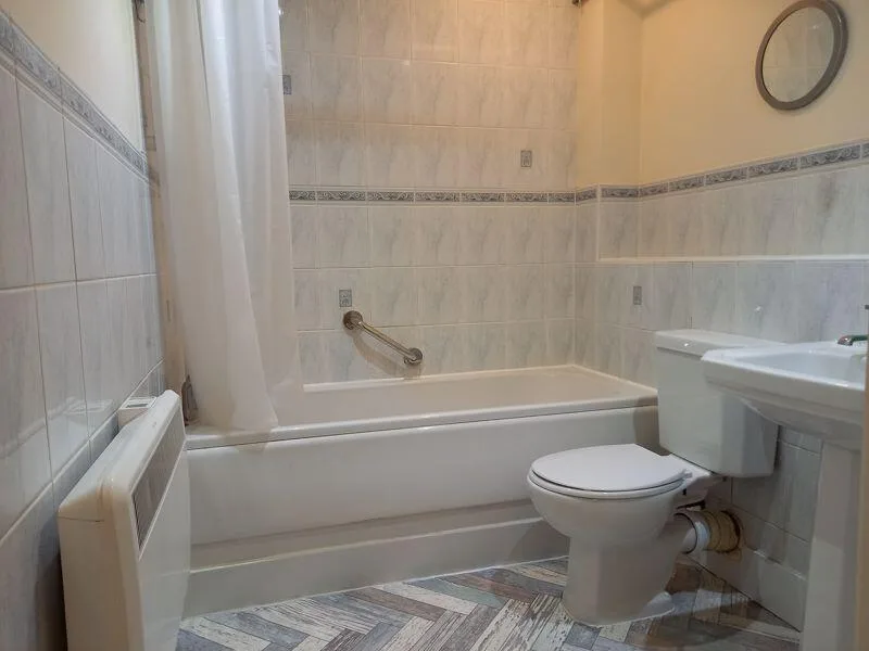 2 bedroom ground floor flat for rent