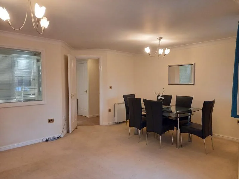 2 bedroom ground floor flat for rent