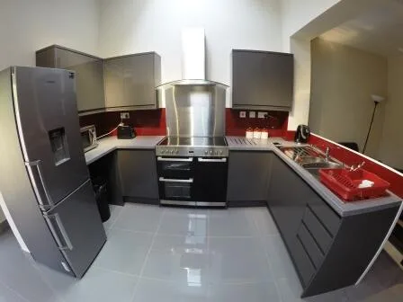 6 bedroom house for rent