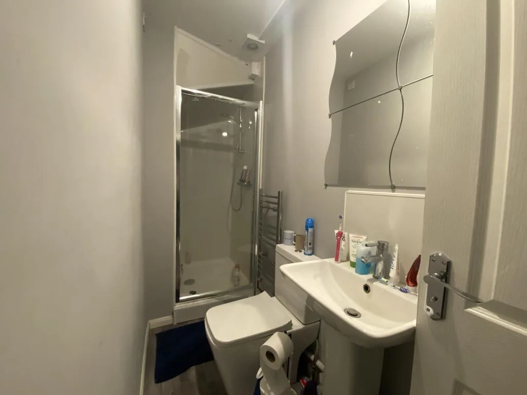 5 bedroom house for rent