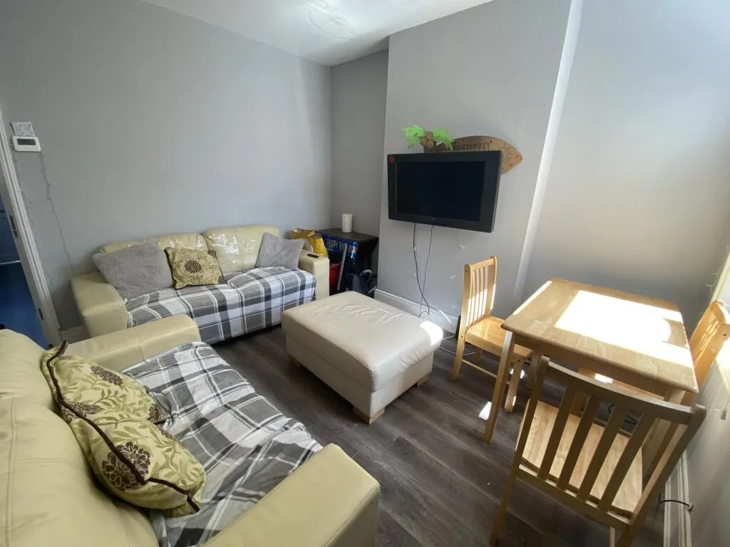 4 bedroom house for rent