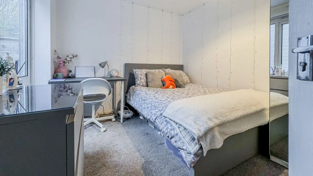 5 bedroom terraced house for rent