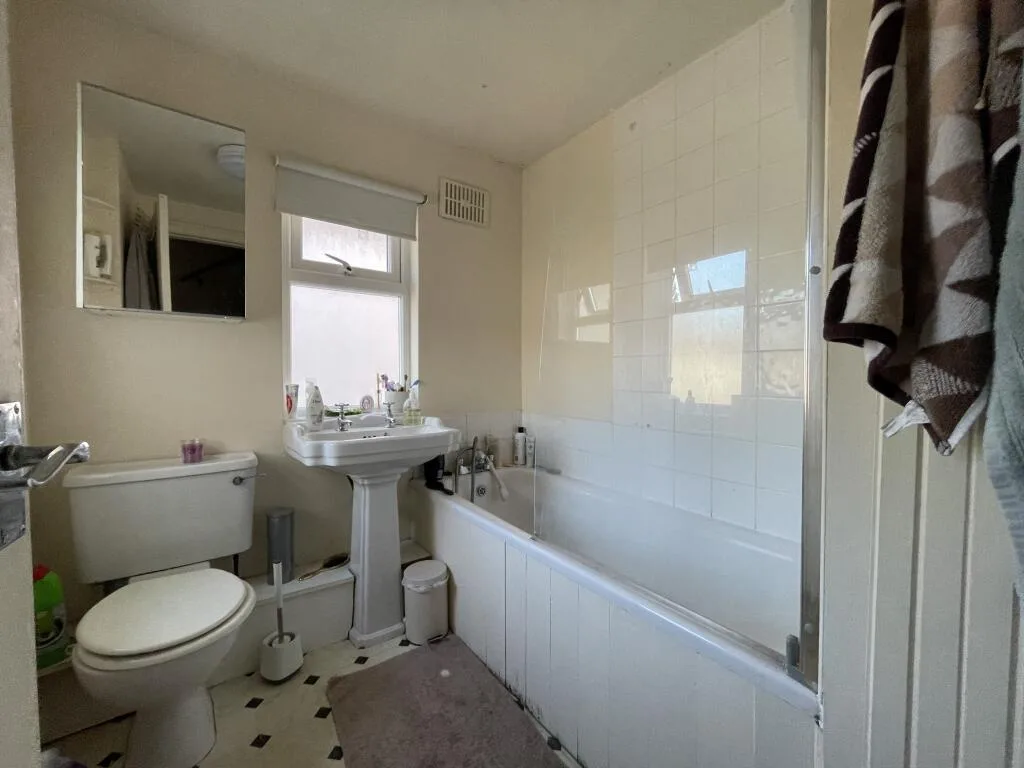 5 bedroom house for rent