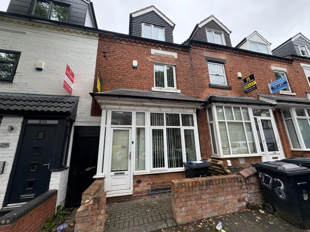 6 bedroom house for rent
