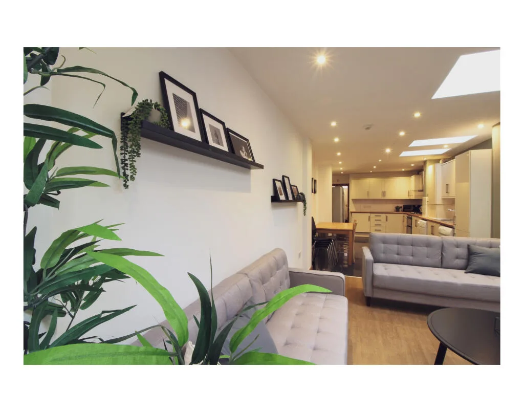 6 bedroom house for rent