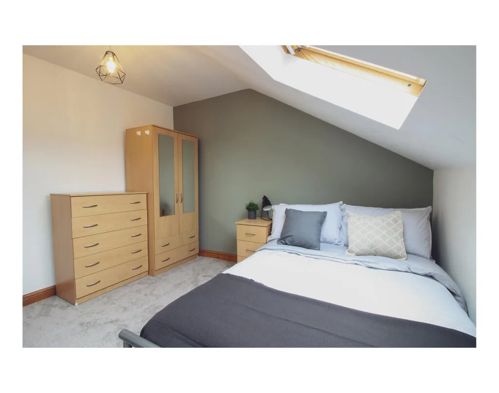 6 bedroom house for rent