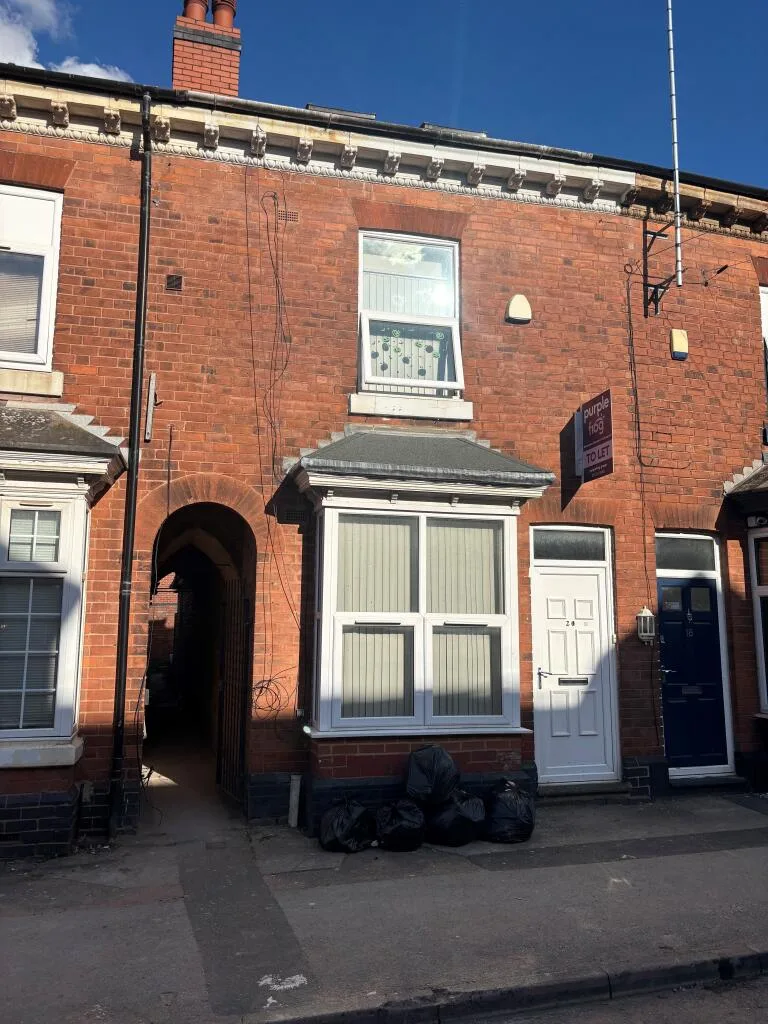 6 bedroom house for rent