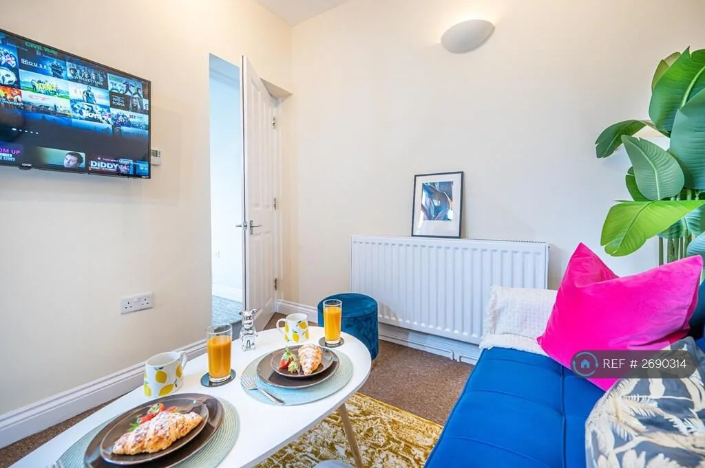 2 bedroom flat for rent