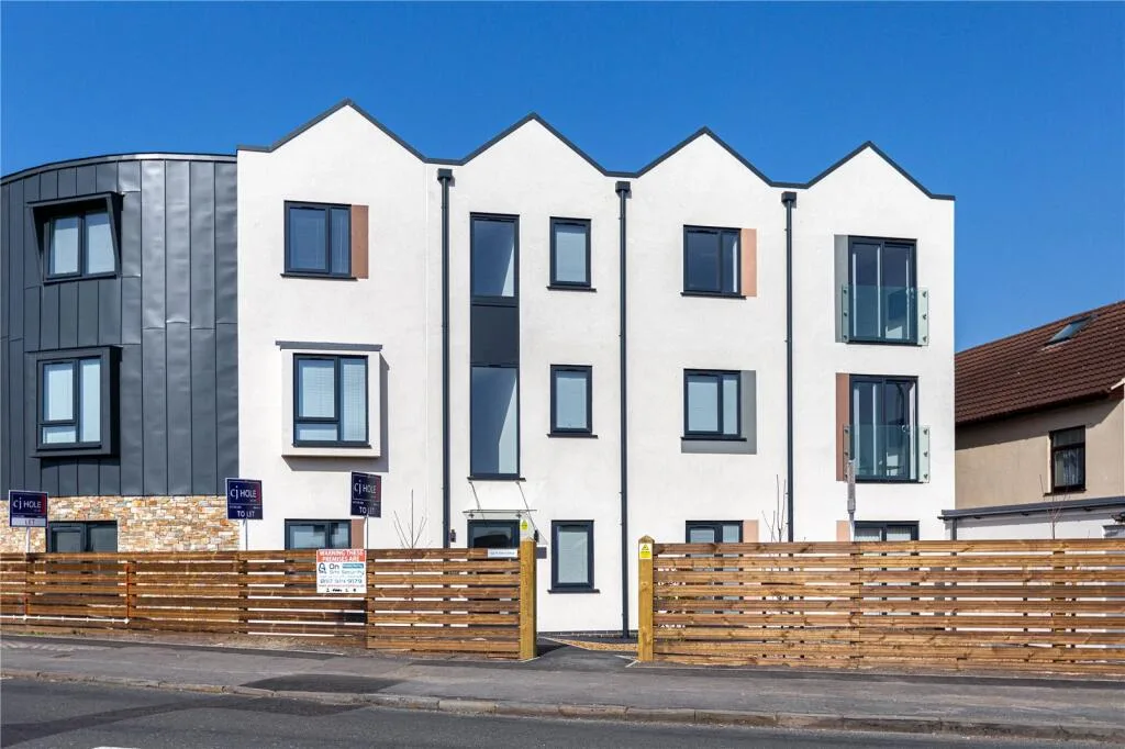 6 bedroom apartment for rent