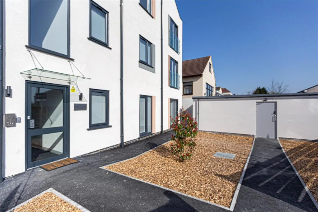 6 bedroom apartment for rent