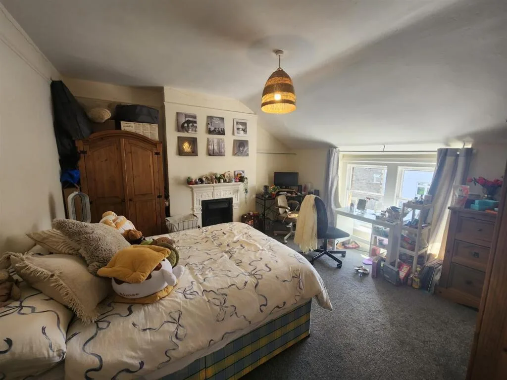 1 bedroom house share for rent