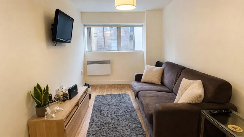 4 bedroom apartment for rent
